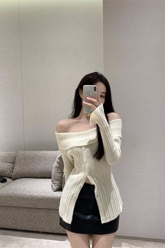 Women's Slim Fit Long Sleeve Knit Pullover Sweater