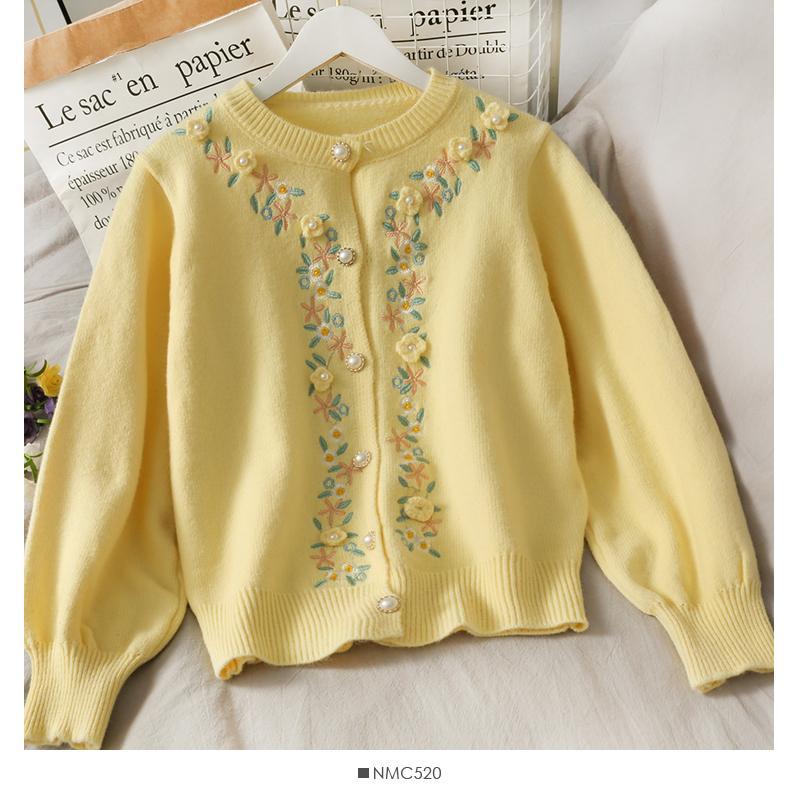 Vintage Floral Embroidered Women's Cardigan Sweater
