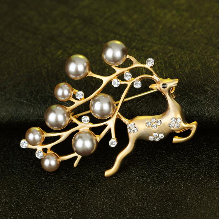 Korean Premium Coral Leaf Pearl Brooch for Christmas