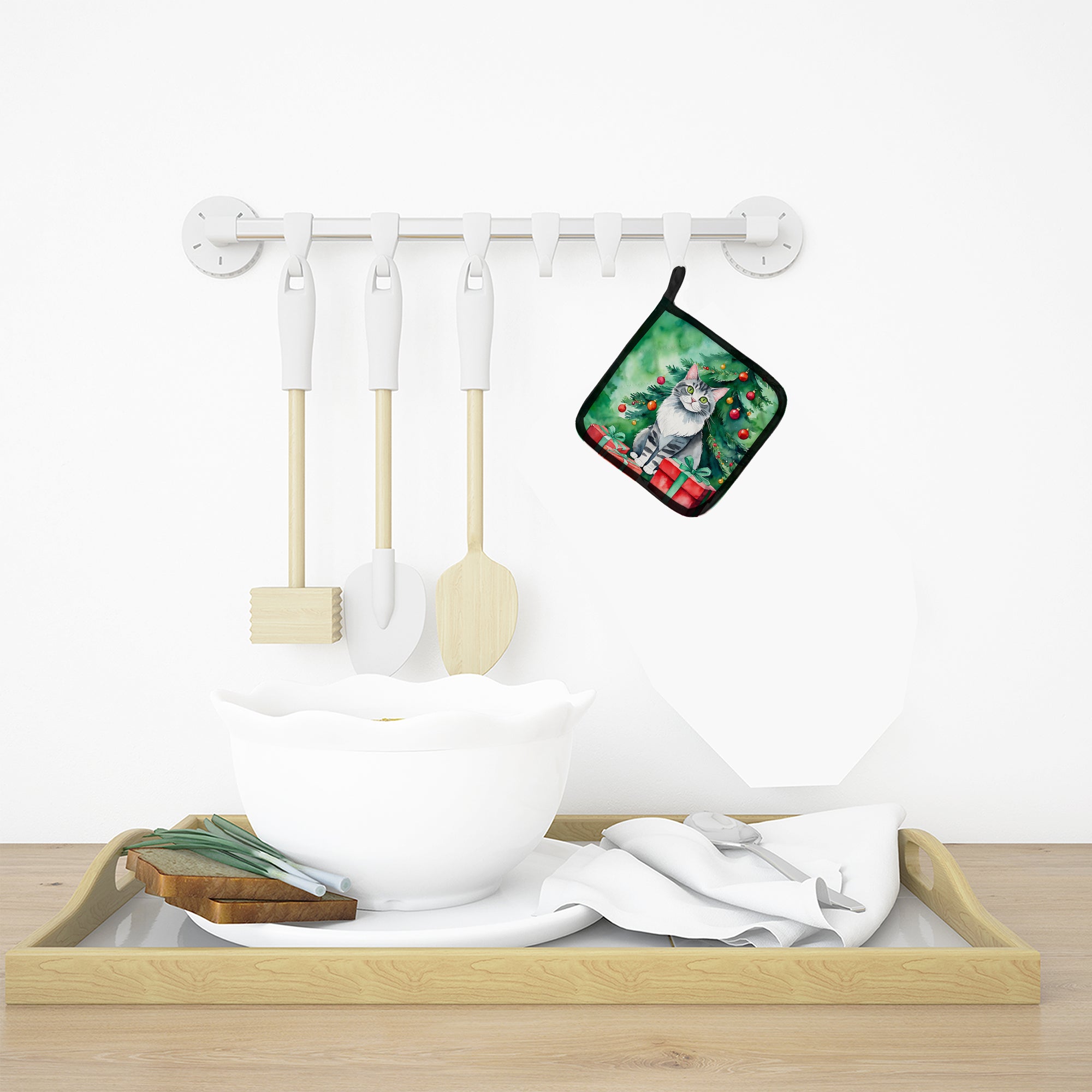 Foldex Exotic Fold Cat By the Christmas Tree Pair of Pot Holders