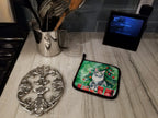Foldex Exotic Fold Cat By the Christmas Tree Pair of Pot Holders
