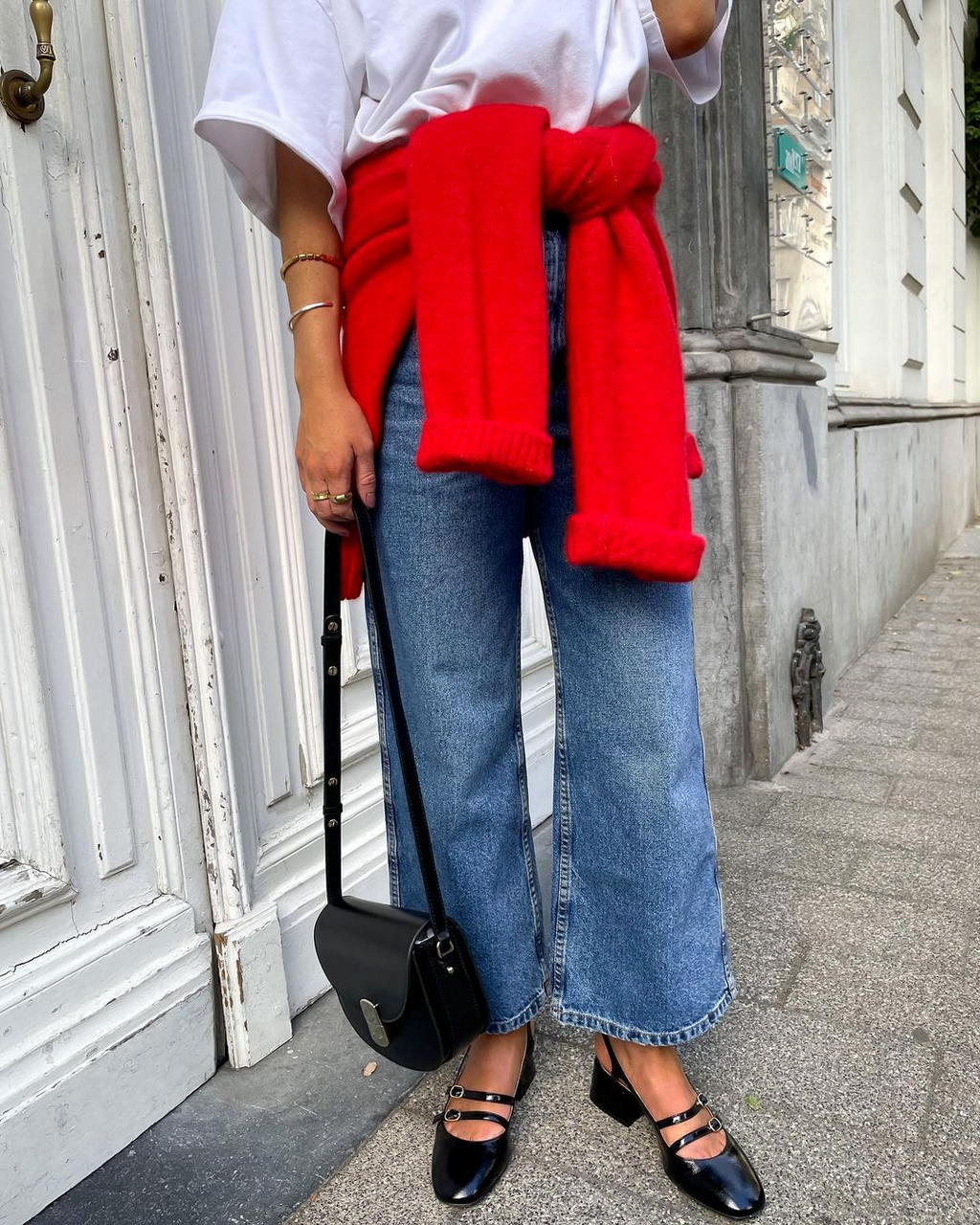 Women's Red Round-neck Pullover Sweater | Streetwear