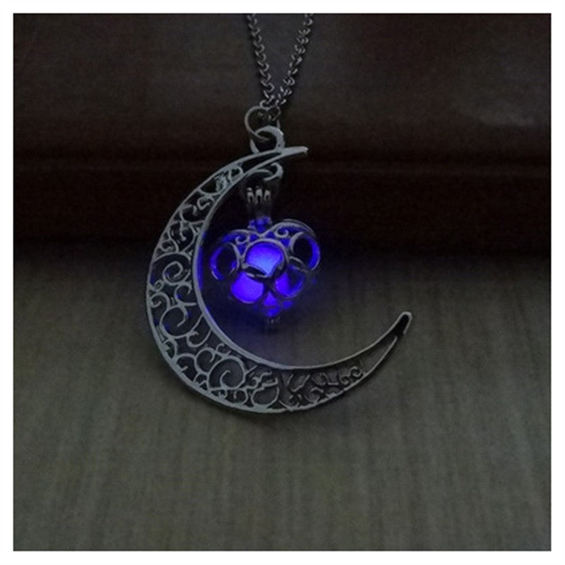 Glow-in-the-Dark Moon Necklace - Christmas & Halloween Gift