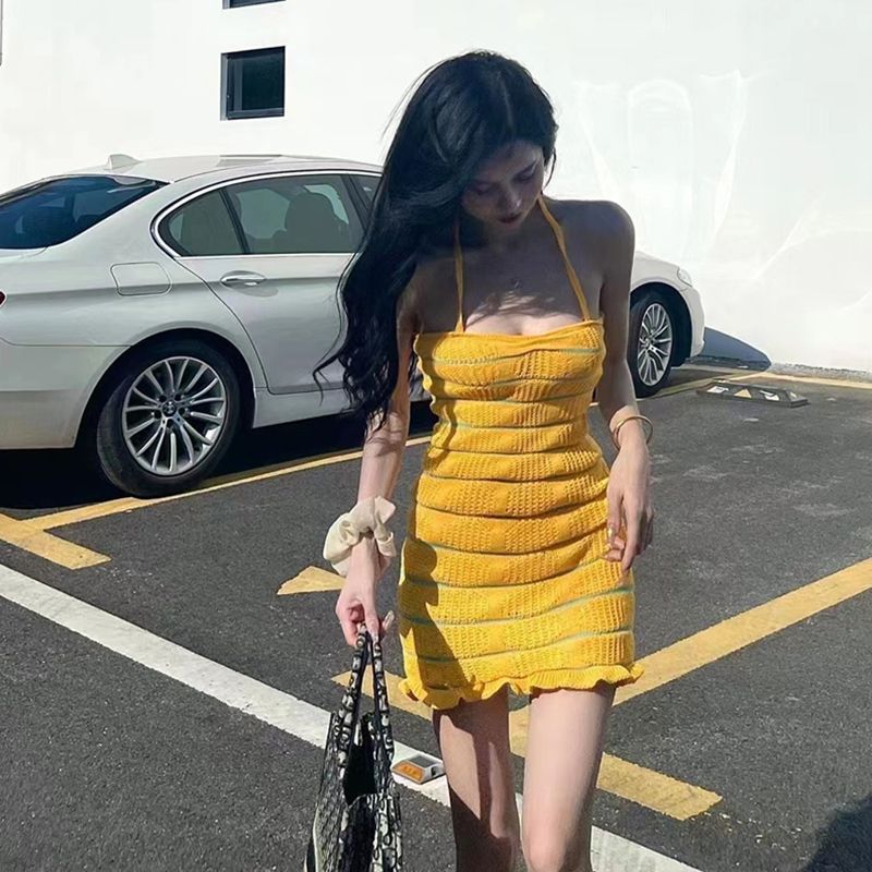 Sexy Yellow Striped Halter Neck Dress for Casual Outings