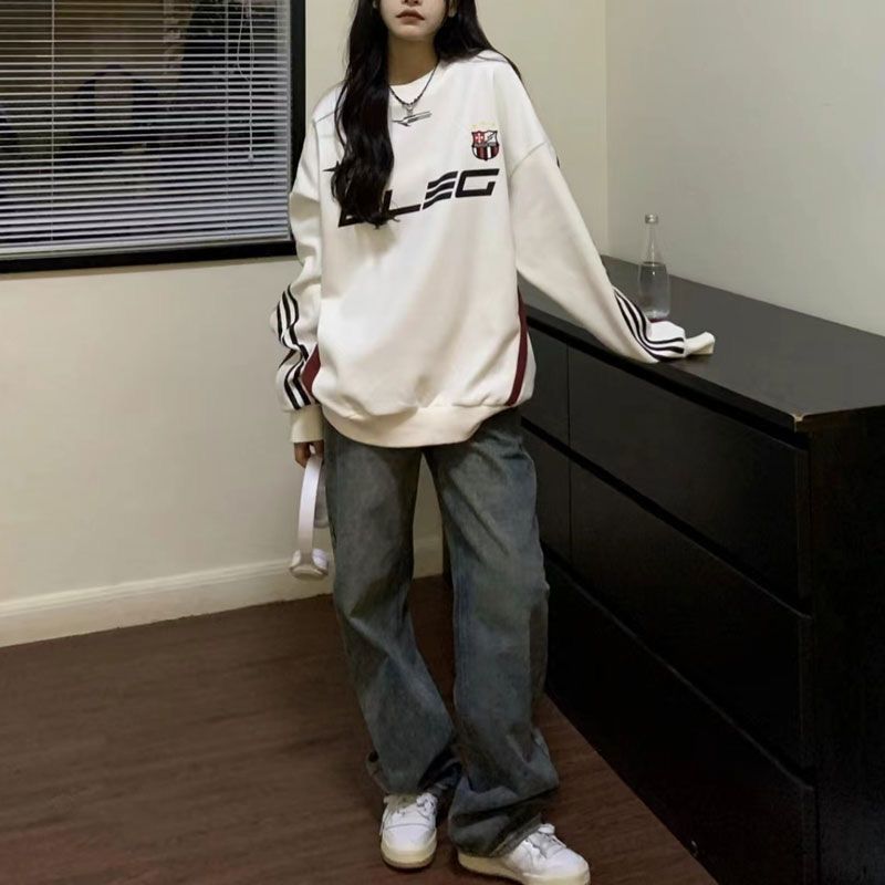 Retro Lady Hoodie for Street Racing Enthusiasts | Streetwear