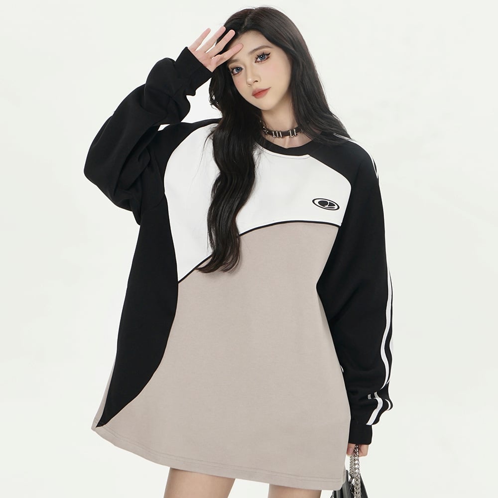 Men's Round Neck Sweater with Ribbon Stitching