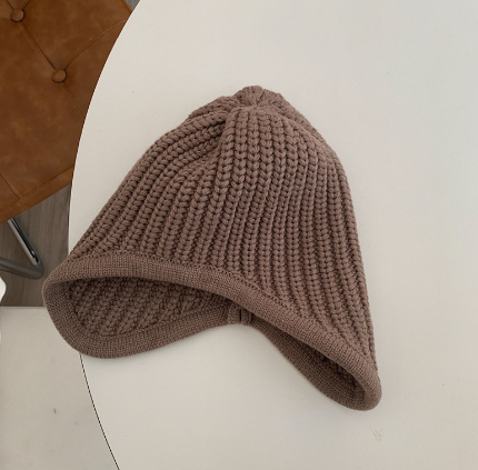 Fashionable Wool Women's Ski Hat | Embroidered Cap