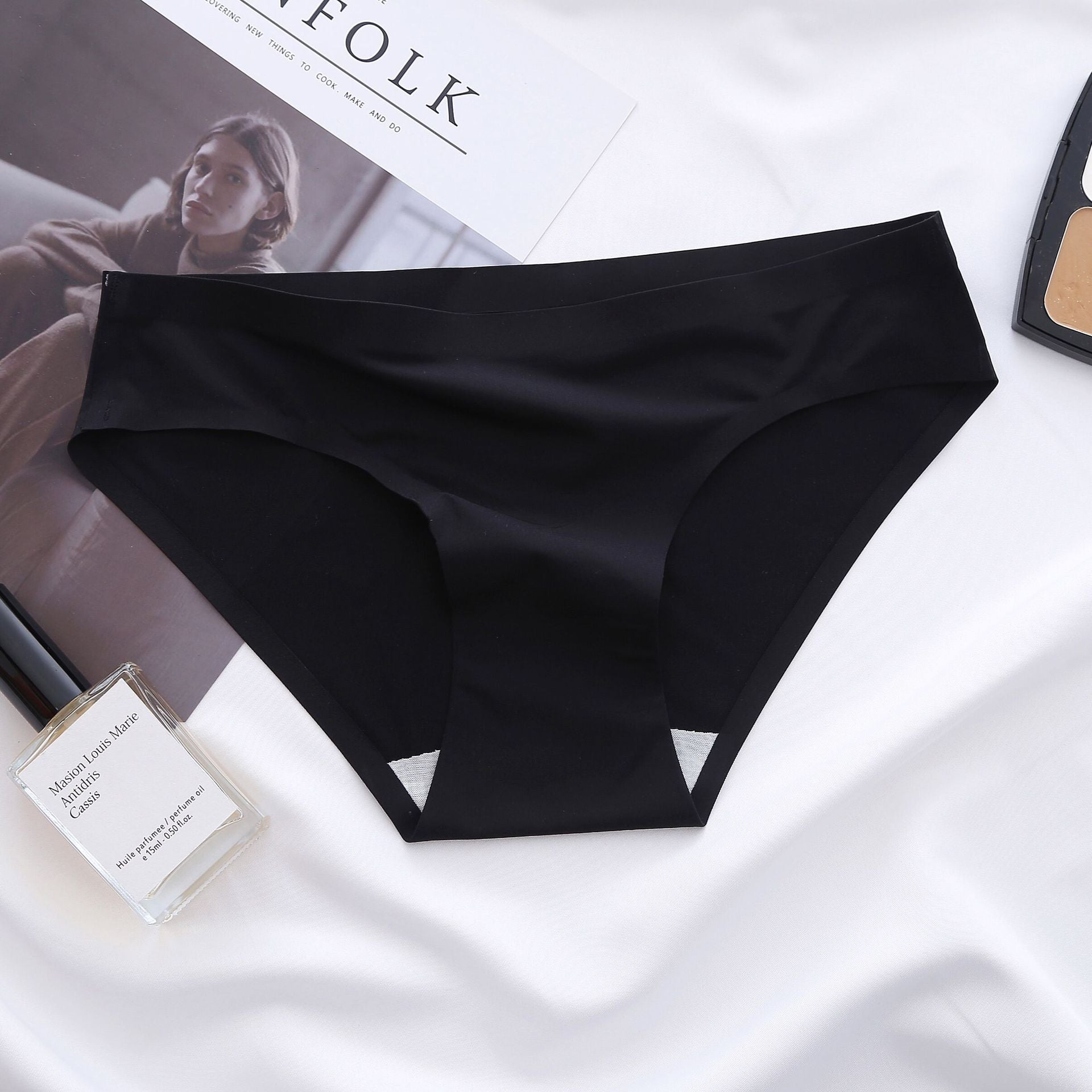 Breathable Seamless Ultra-Thin Ice Silk Panties