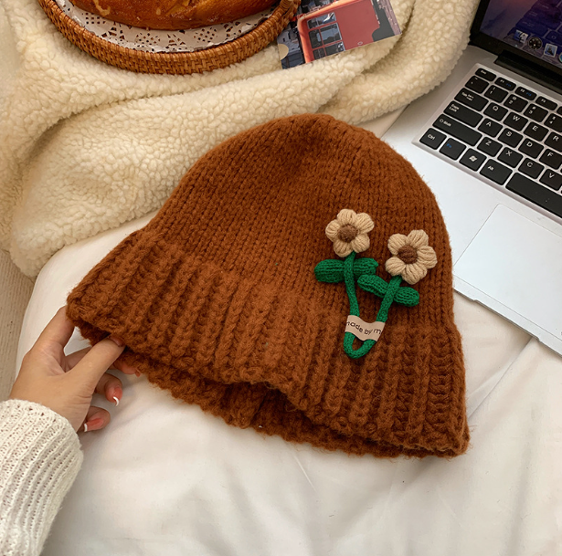 Cute Flower Wool Hat for Women to Showcase Style | Embroidered Cap
