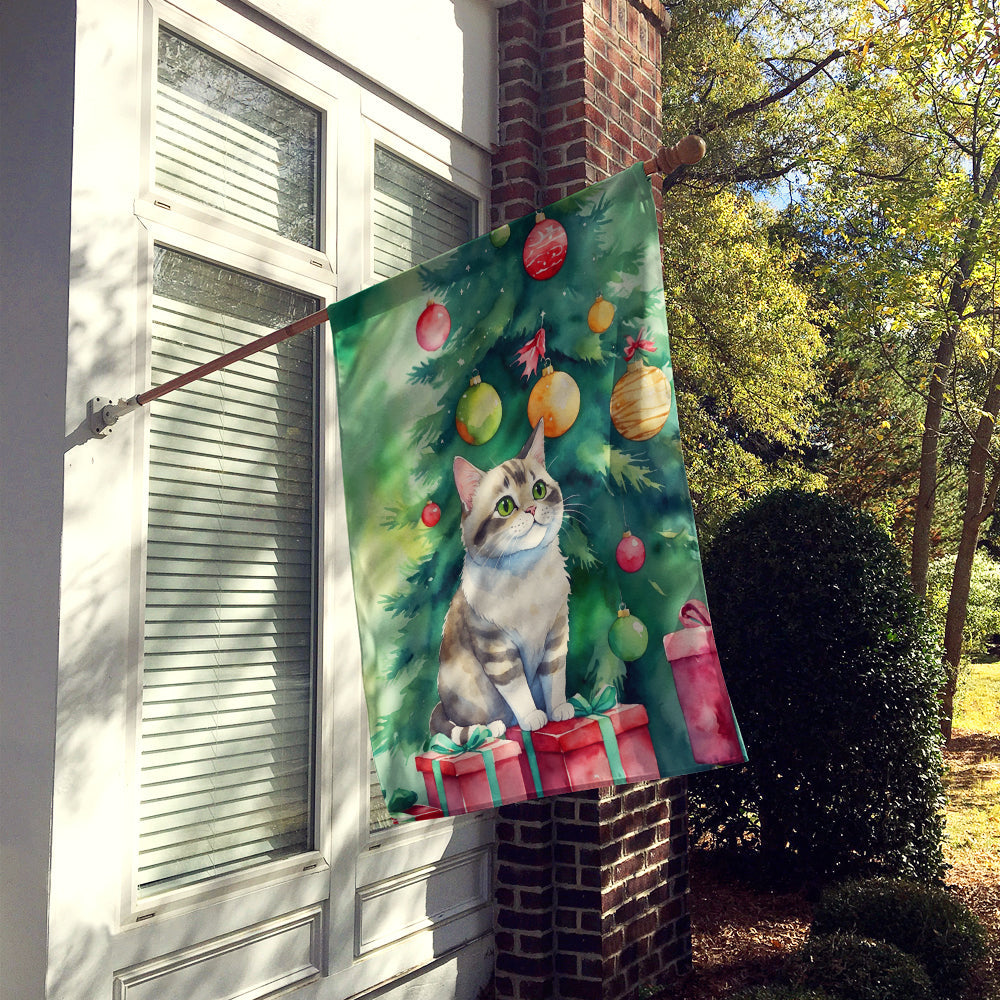 Li Hua Cat By the Christmas Tree House Flag