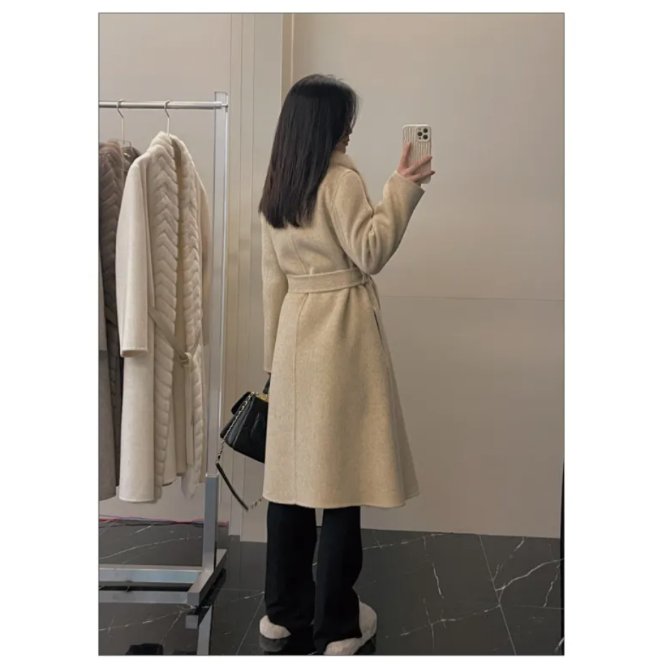 Alpaca Fleece Coat with Detachable Fox Fur Collar