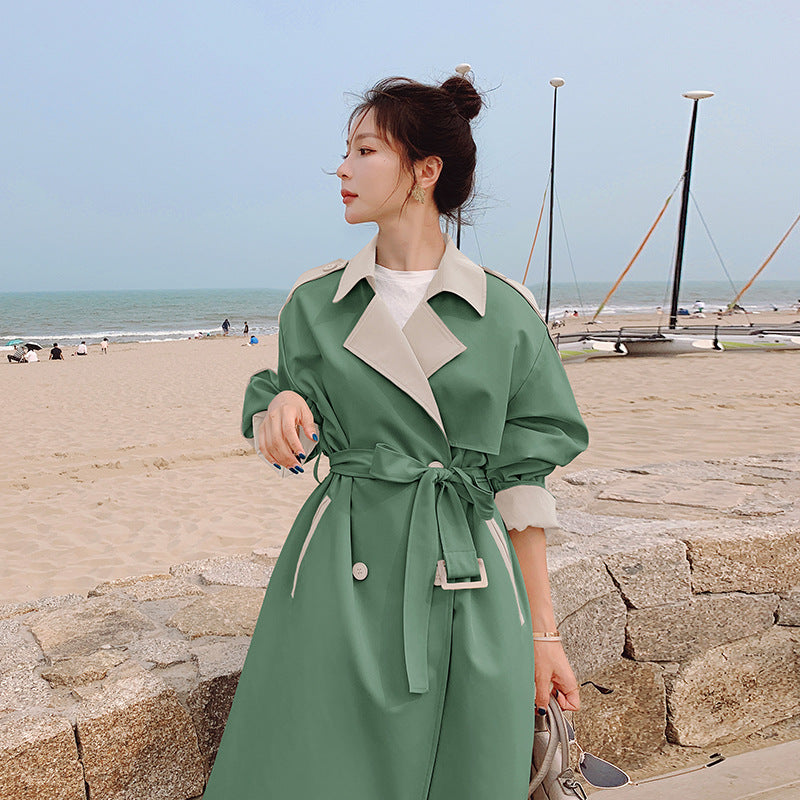 Goddess Fan Windbreaker with Color Block Design
