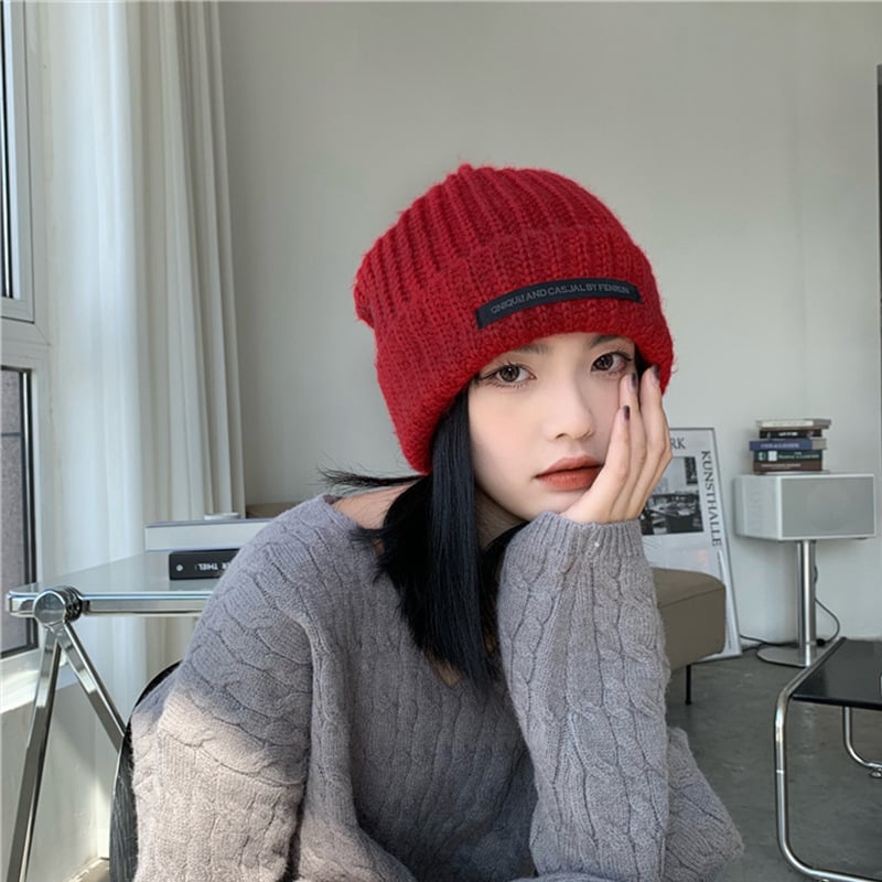 Versatile Women's Big Head Wool Fashion Hat | Embroidered Cap