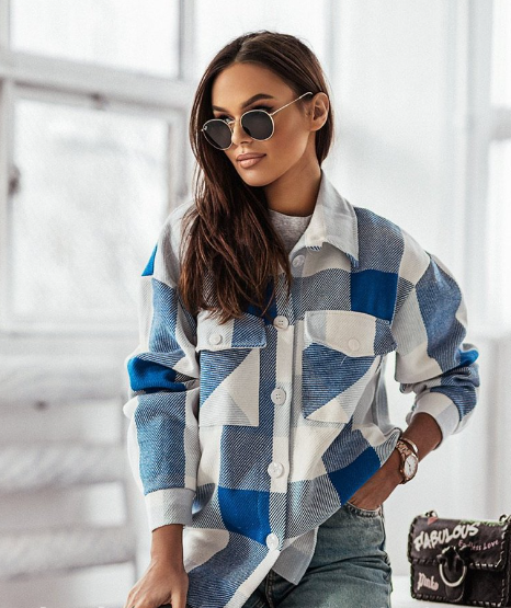 Plaid Wool Jacket with Revers Button for Women (One Piece)
