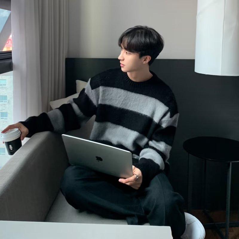 Striped Round Neck Soft Sweater with Niche Design