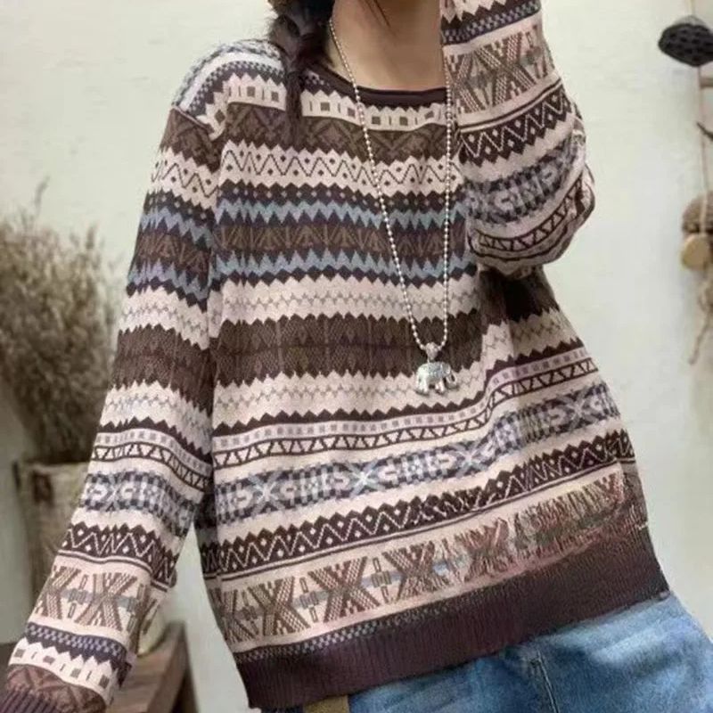Limiguyue Retro Jacquard Pattern Wool Sweater for Women