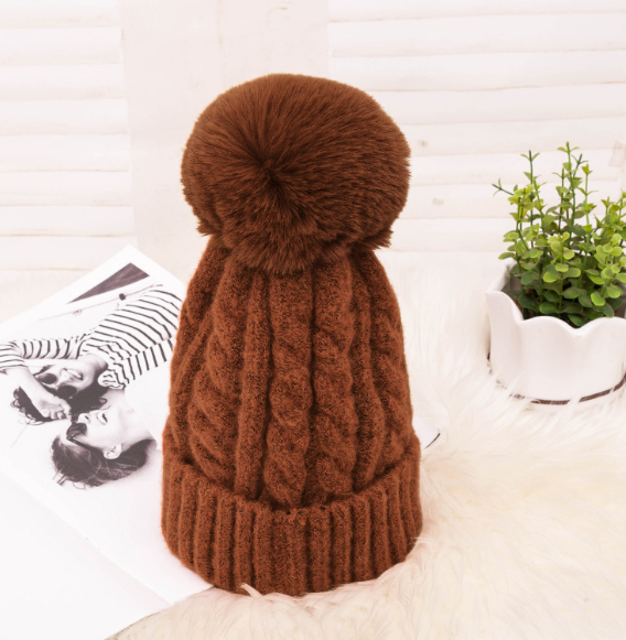 Women's Autumn Winter Wool Ball Fashion Hat | Embroidered Cap
