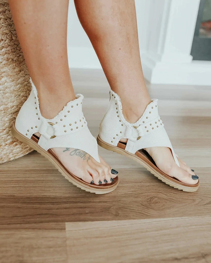 Large Rhinestone Rivet Beach Thong Flat Sandals
