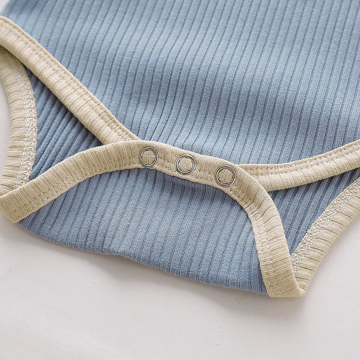 Stylish Baby Girl Solid Color Long Sleeve Bodysuit