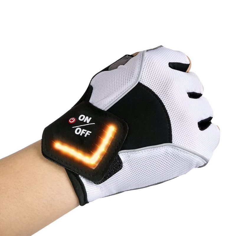 Auto Sensing Sport Riding Gloves for Enhanced Control
