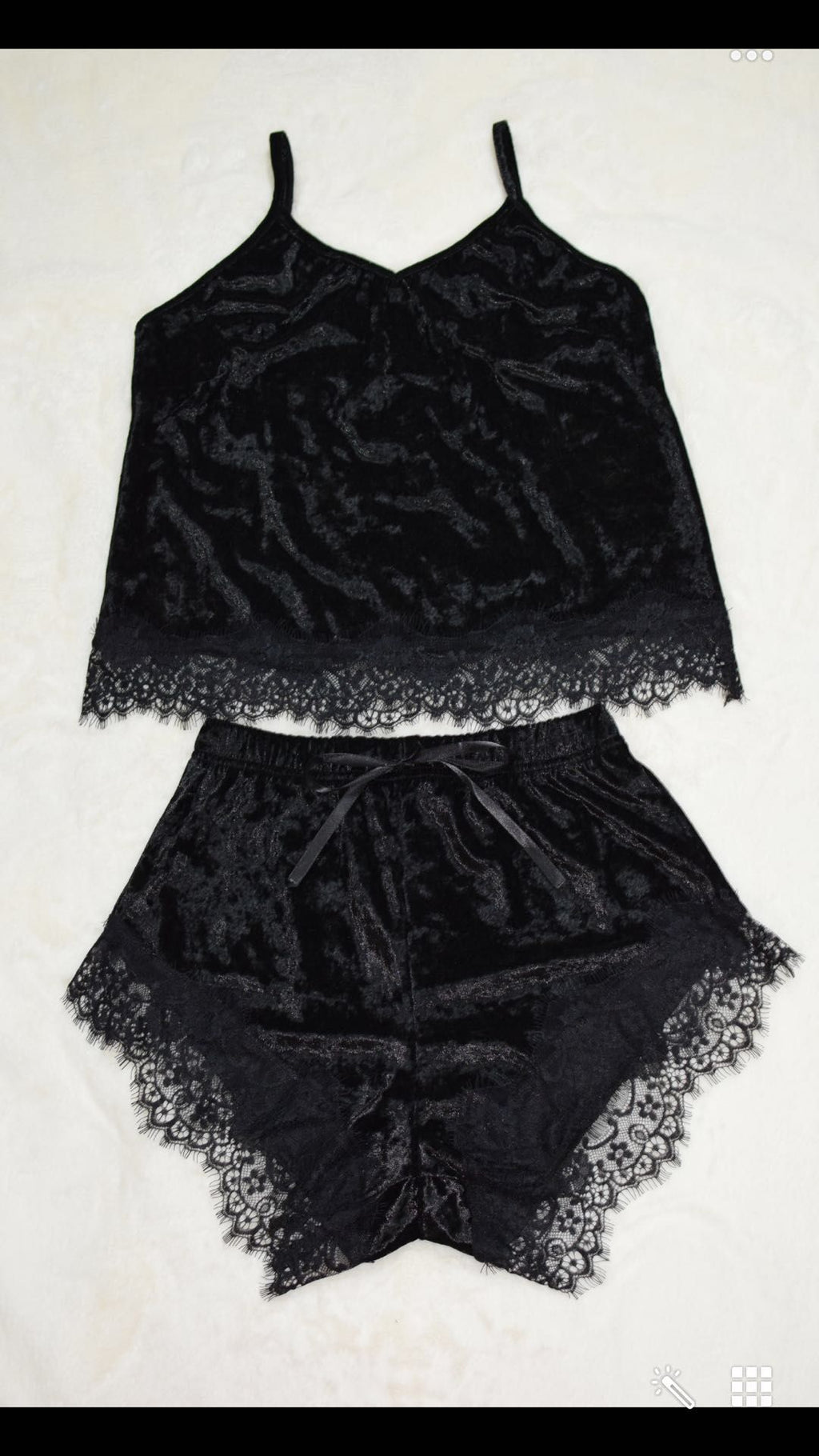 Women's Stylish Tank Top and Shorts Set (Two Pieces)