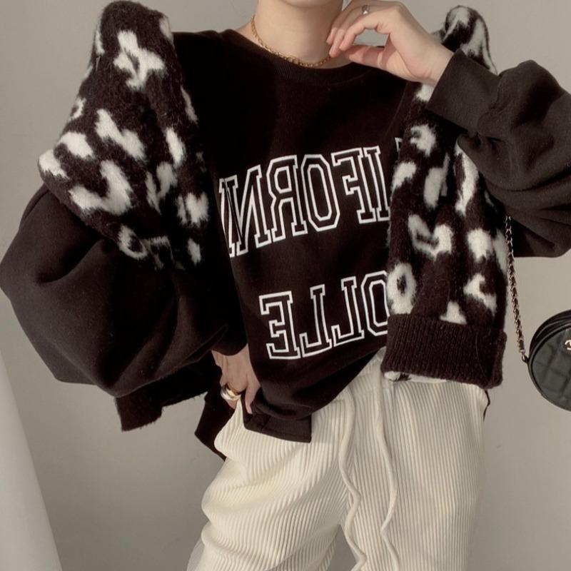 Western Alphabet Print Slit Sweatshirt - Versatile Style | Streetwear