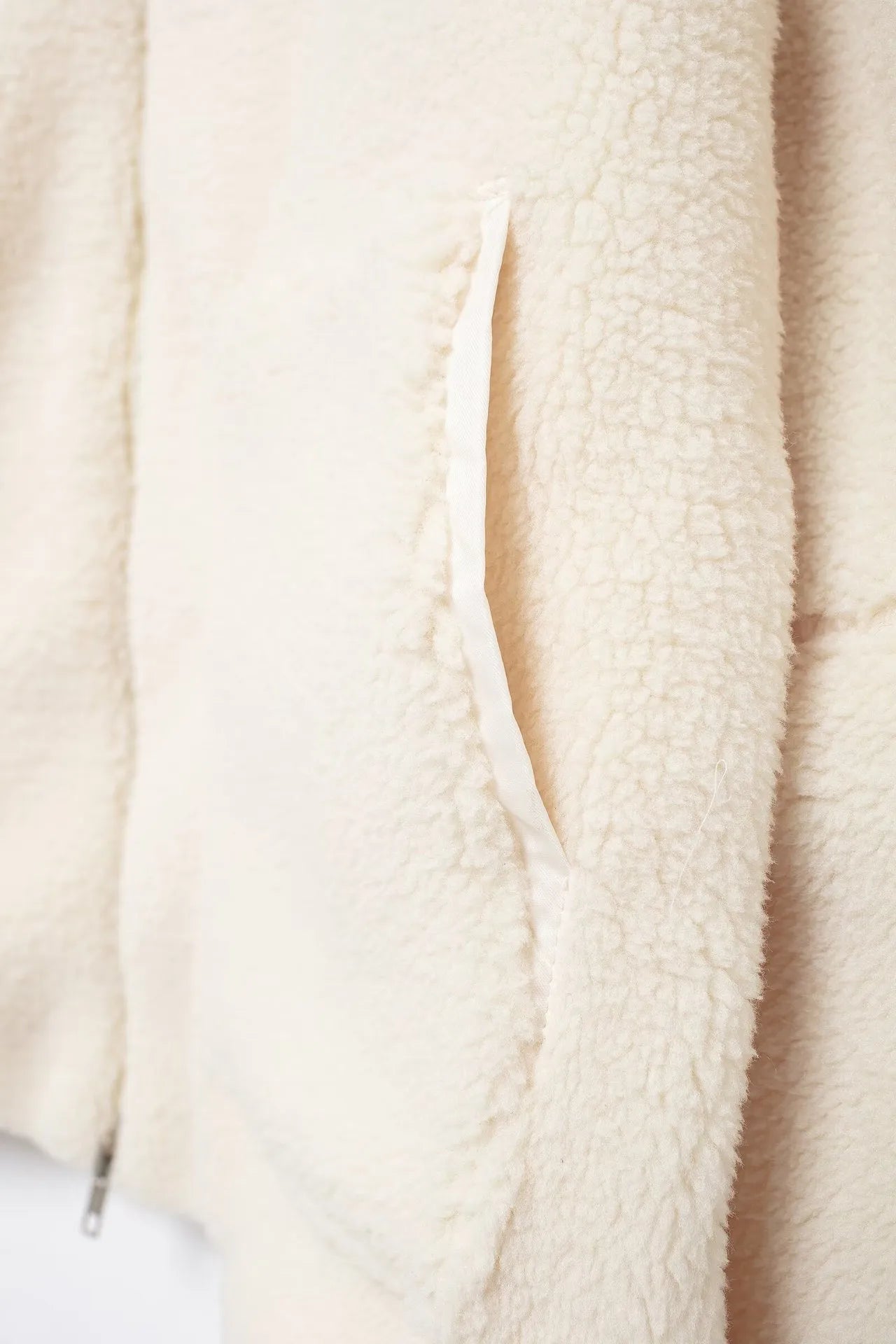Women's Stand Collar Zipper Lamb Wool Coat