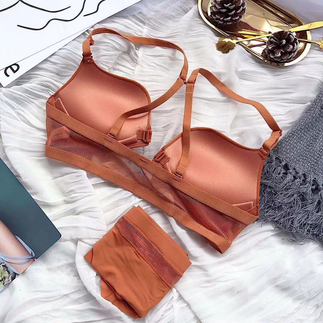 Invisible Front Closure Wireless Bra Set for Women