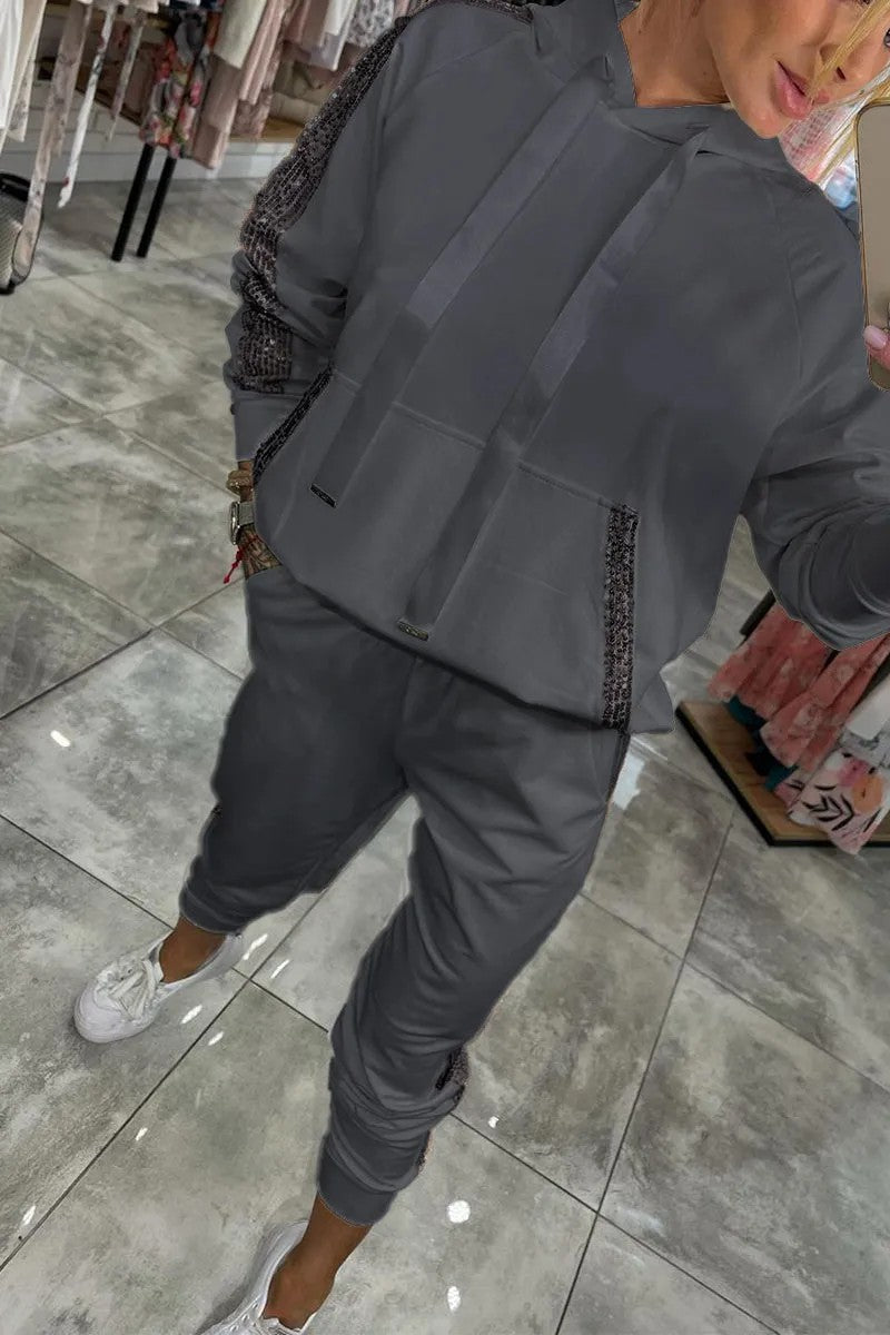 Hooded Sweatshirt and Sweatpants Set (One Set) | Streetwear