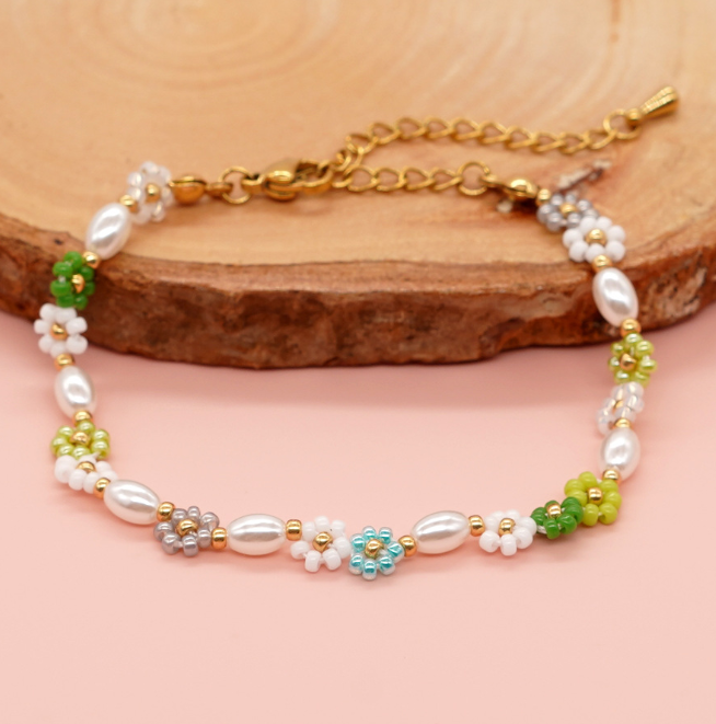 Bohemian Christmas Flower Women's Bracelet with Gold Buckle