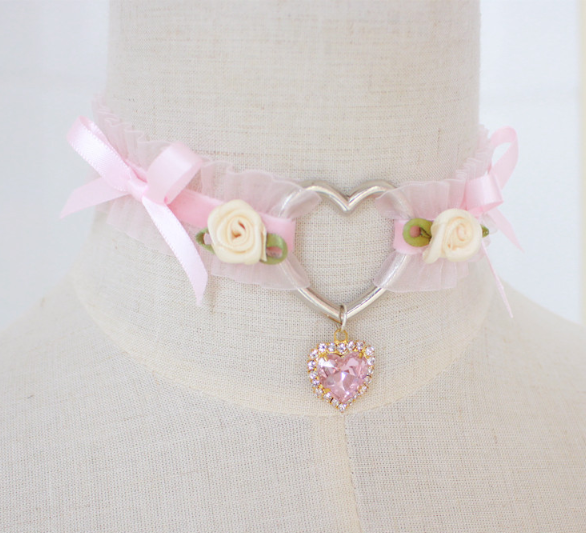 Lingerie Accessories with Retro Bow and Necklace