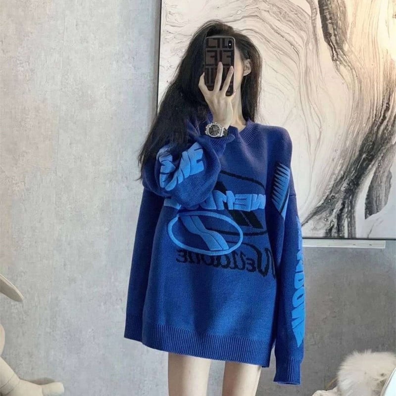 Loose Letter Jacquard Foam Knitted Sweater for Women