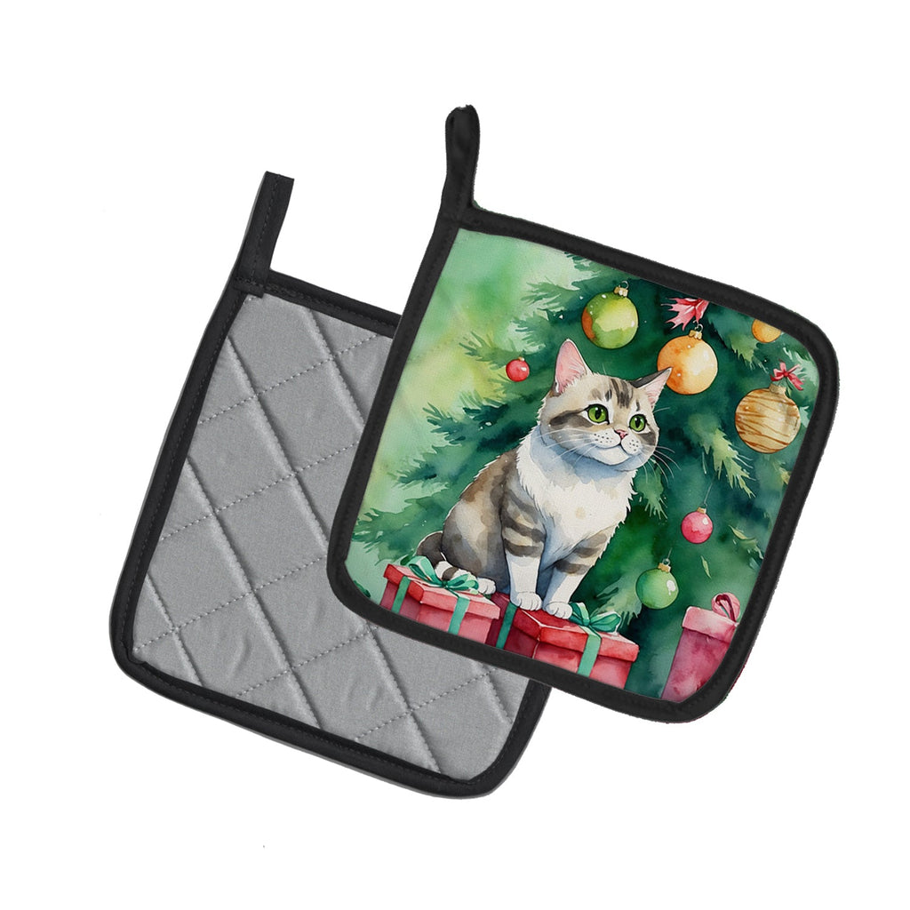 Li Hua Cat By the Christmas Tree Pair of Pot Holders