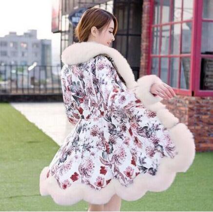 Chic Thicken Warm Women's Winter Jacket with Faux Fur