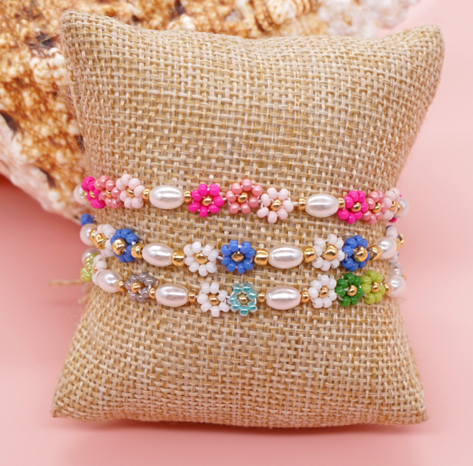 Bohemian Christmas Flower Women's Bracelet with Gold Buckle